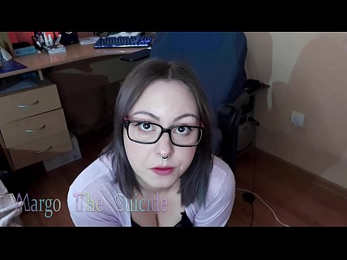 ❤️ Sexy Girl with Glasses Sucks Dildo Deeply on Camera porno indah pada kami ️❤